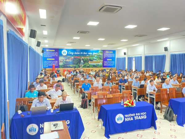 Trường Đại học Nha Trang tổ chức Hội thảo khoa học cấp Trường với chủ đề "Đổi mới và quốc tế hóa chương trình đào tạo" năm học 2025-2026