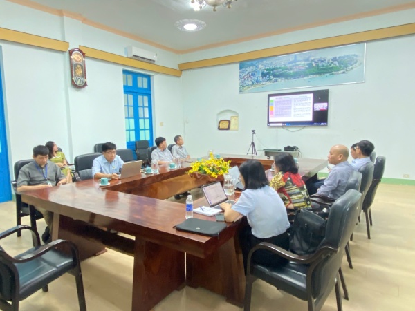 Phiên họp thẩm định kết quả đánh giá chất lượng các CTĐT: Kỹ thuật môi trường, Kỹ thuật hóa học, Kỹ thuật cơ khí động lực, Công nghệ Chế tạo máy, Kinh tế