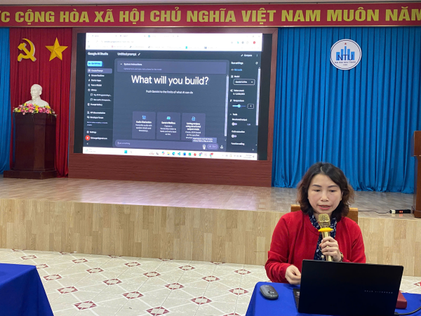 Trường Đại học Nha Trang tổ chức chương trình tập huấn "Hướng dẫn thực hành AI trong dạy, học, đánh giá và nghiên cứu"