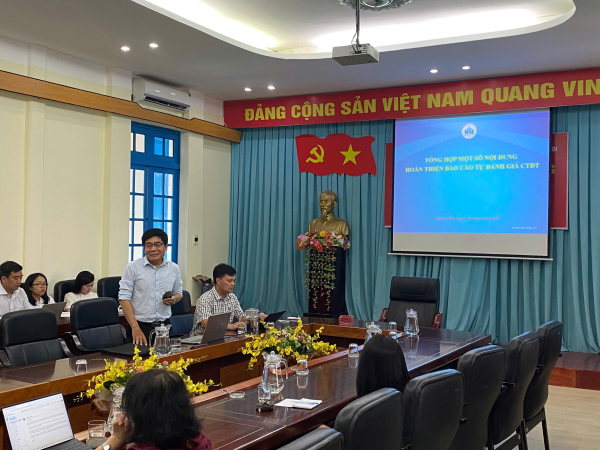 Trường Đại học Nha Trang tổ chức họp hoàn thiện báo cáo tự đánh giá 05 chương trình đào tạo theo Thông tư 04/2016/TT-BGDĐT
